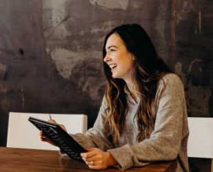Building Stronger Vendor Relationships Through Efficient AP Practices